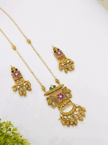 Nirvana Bliss Pendant Set